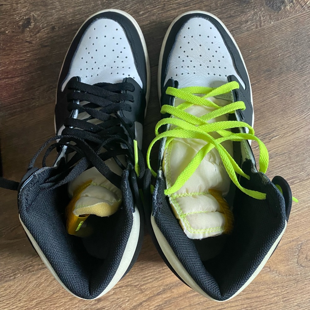 Jordan 1 high “volt gold” - Picture 3 of 6